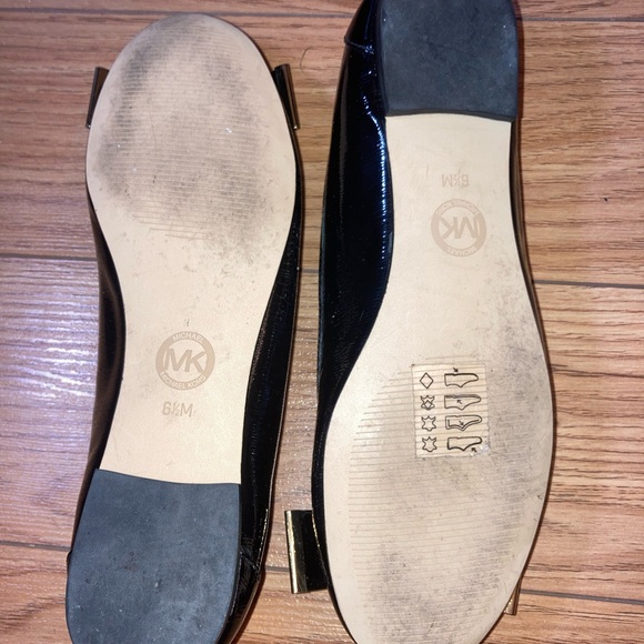 Michael Kors flats with bow 6 1/2 black - Picture 7 of 8
